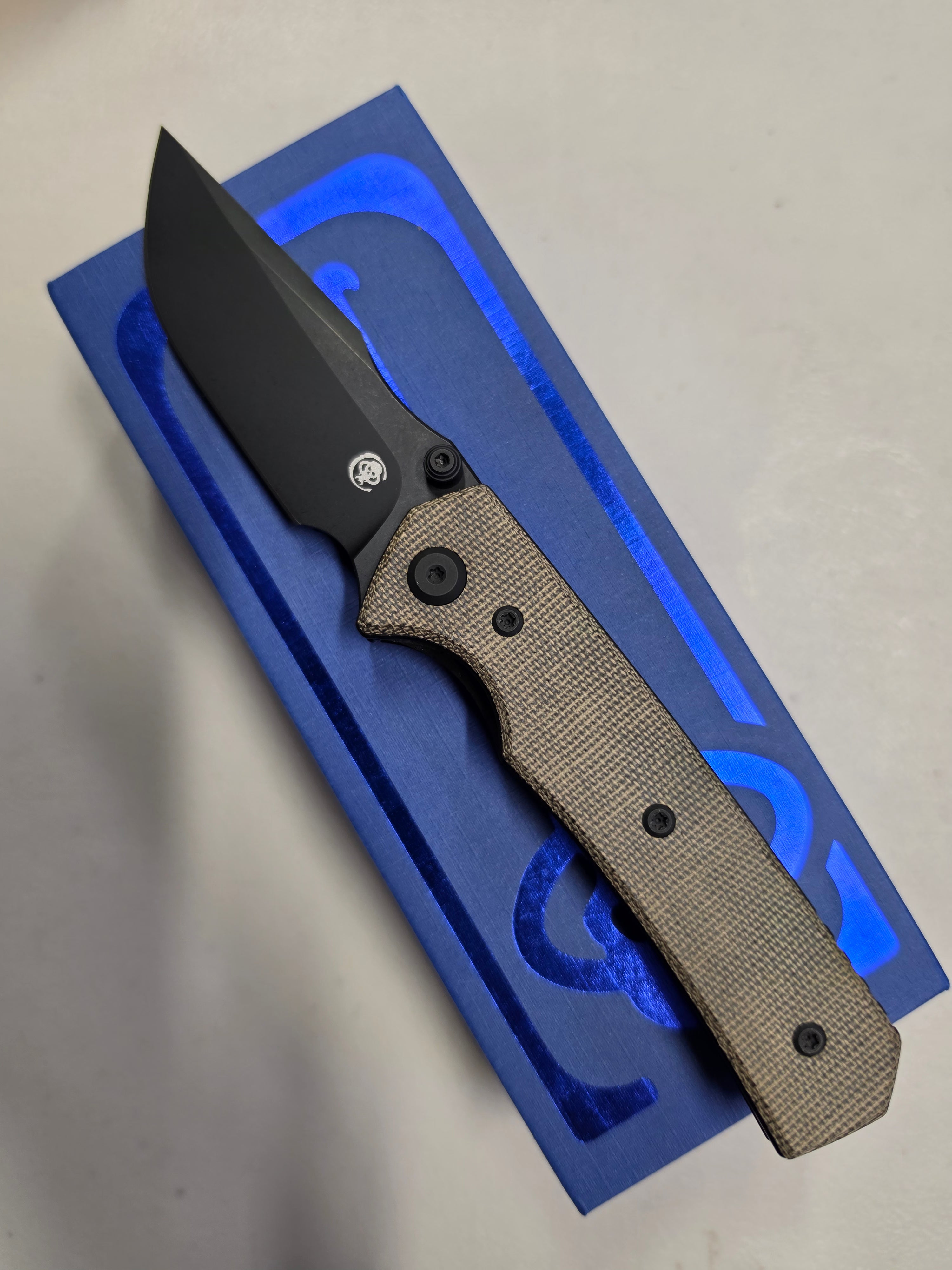 Chaves Knives Sam Tran Arison Street Green Micarta & Black PVD Elmax Blue Label