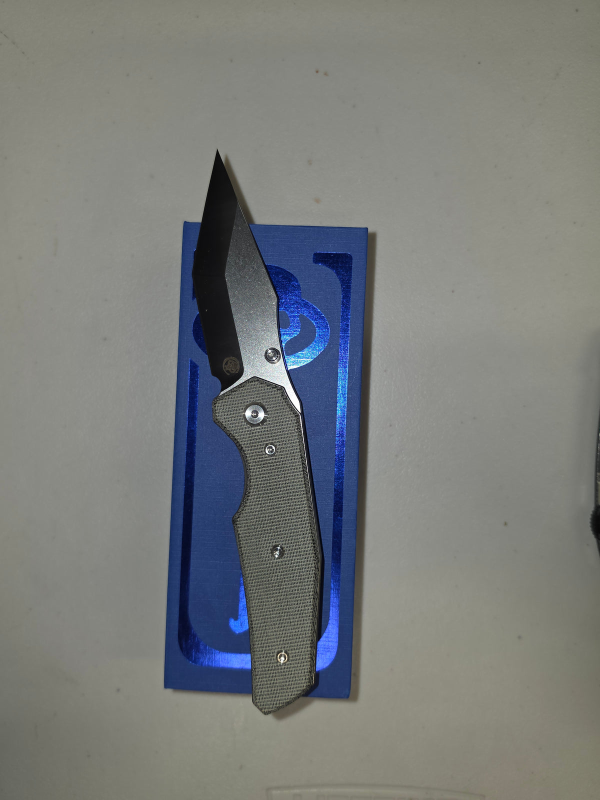 Chaves The Omega Street Black Micarta Belt Finish Elmax Designed by Jake McCoy